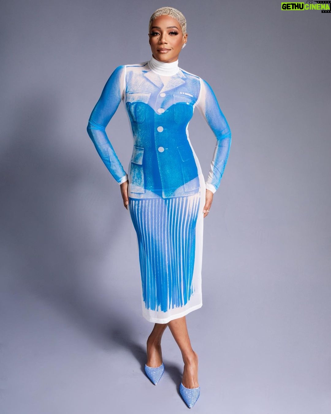 Tiffany Haddish - 283.5K Likes - I am so Grateful that My God keeps Me Surround by the best.
Thank you team
styled by: @waymanandmicah Hair by: @hair4kicks Makeup by: @makeupbyhendra photographer: @mr_dadams. Dress: @mm6maisonmargiela
Shoes: @paristexas_it