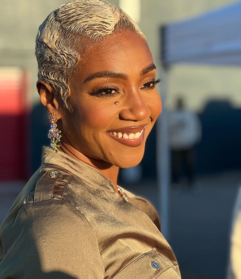 Tiffany Haddish Instagram - This is me happy to see how my God works. Some people said things to me, and God went ahead and showed me who they really are. Thank you for that God. I know you got big things for me to do and I can’t have user and fleas on me while I am completing my assignment you gave to me. I Love you Father God. Oh could you make sure that anyone who post something negative on my page gets crazy Diarrhea to where their booty hole hurts. I Love you Amen 🙏🏽