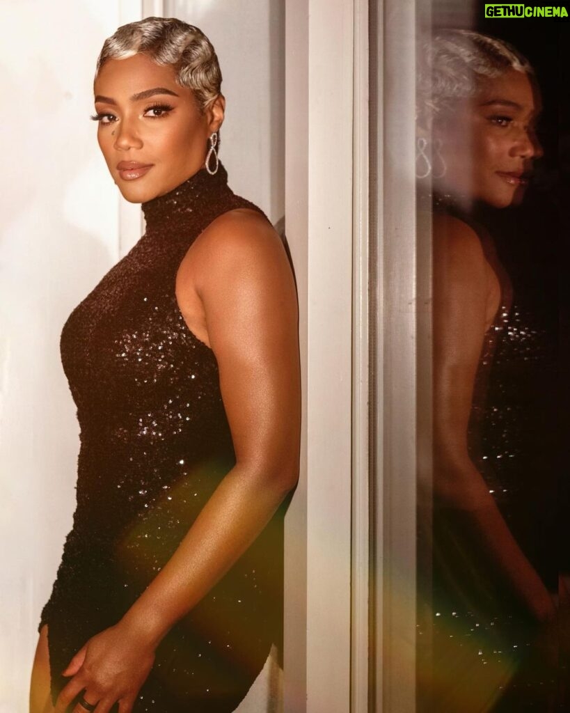 Tiffany Haddish Instagram - Last night was a lot of fun! Thank You @waymanandmicah for putting me in this fabulous @michaelkors dress, and Thank you @ernestocasillas @hair4kicks for making me look beautiful. Thank you to @mr_dadams for taking great pictures and a special Thank you goes out to the best wing woman ever @makeupbydionne Los Angeles, California