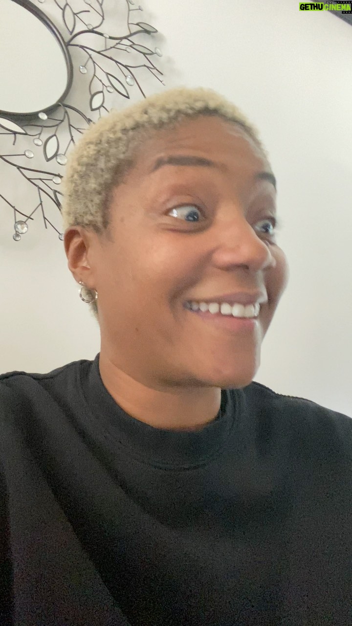 Tiffany Haddish Instagram - In the game room getting up on my Basketball skills! #sheready #celebritynbaallstarweekendgame @nba