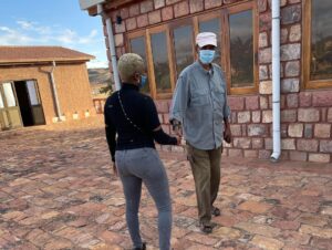 Tiffany Haddish Instagram - I talked with the President today about the Future of the people. The youth have a lot to look forward to. They will know what true wealth is. #Eritrea #ministerofinspiration