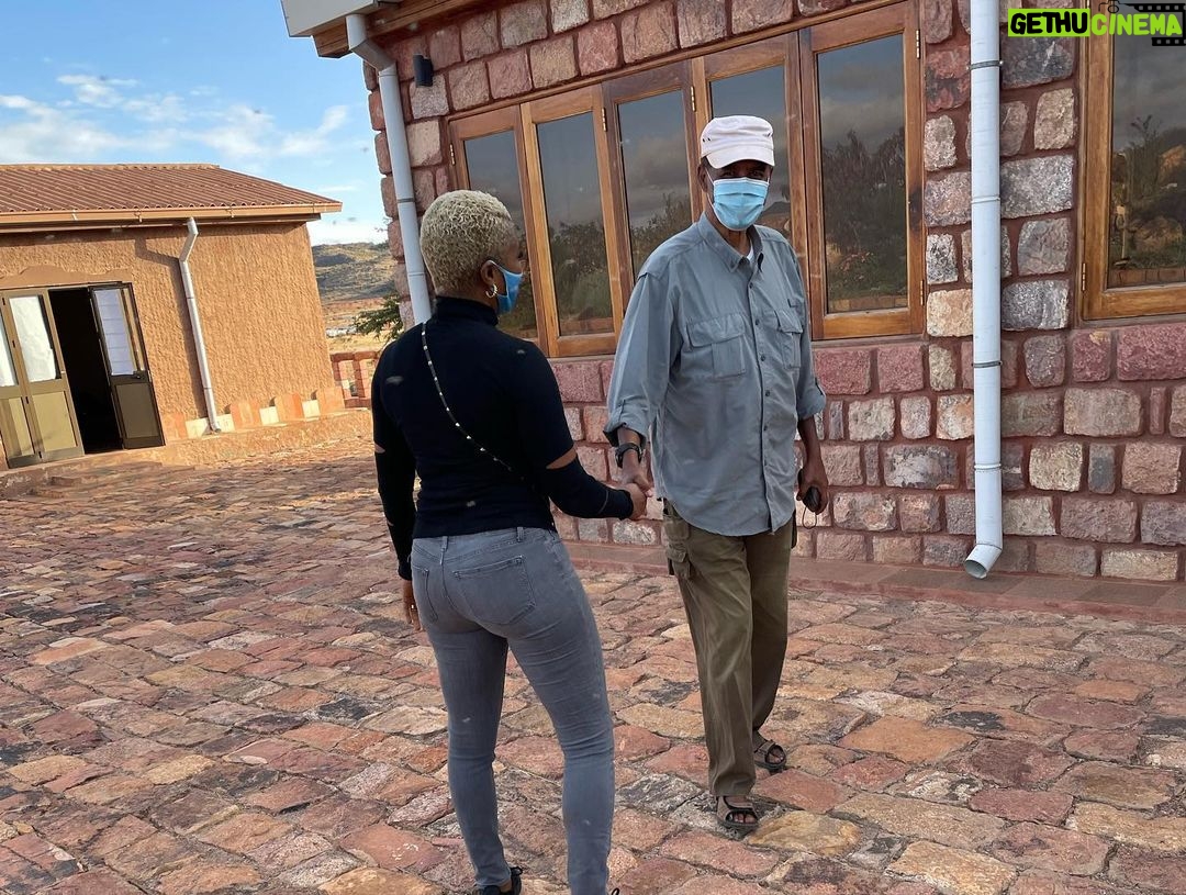Tiffany Haddish - 165.1K Likes - I talked with the President today about the Future of the people. The youth have a lot to look forward to. They will know what true wealth is. #Eritrea #ministerofinspiration