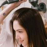 Tiffany Hsu Instagram - 與姐妹聚會的夜晚， 用我最愛的 @dysonhair 新一代吹風機「二合一抗毛躁順髮吹嘴」 ， 輕鬆打造滑順又蓬鬆的頭髮✨ #DysonTW #DysonSupersonic #全新二合一抗毛躁順髮吹嘴