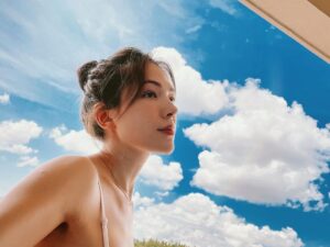 Tiffany Hsu Instagram - Today ☀️
I love sunshine 🌞 
Beautiful weather 
曬曬太陽充充電