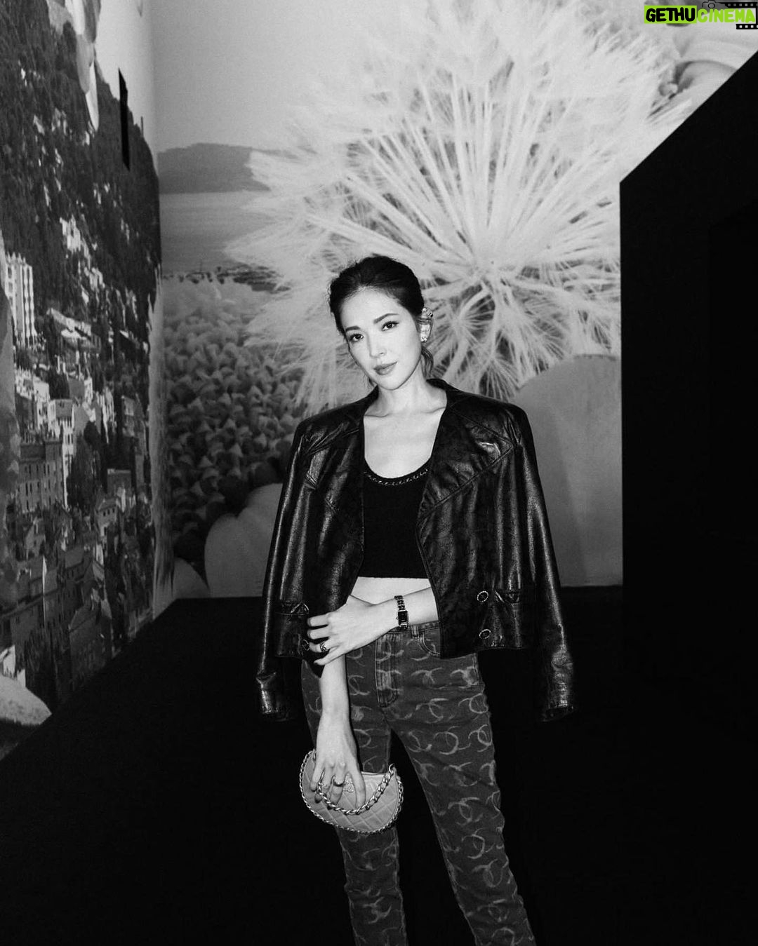 Tiffany Hsu Instagram - A leisurely time full of surprises and inspiration❤️ 心被充滿的一週 #chanelspringsummer Make up @backstage__makeup Hairstyles @chuan518