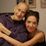Tiffany Hsu Instagram - 總是叫我女兒乖乖的你 最愛的你 我想要給妳的祝福 也跟你給我的是一樣 「平平安安」 我們的心一如既往的堅強 我們會抱著你 親親牽起你的手 將它捂熱 不吵你，這樣靜靜地、 等你。張眼看看我們一眼 然後我們一起吃點好吃的營養 我想你了😶😶. 我們都好想和你坐在團圓的桌子一起過個好年🧨 ❤️早日康復❤️🙏祈禱 #我在身上刺了一個座標 #那是家的記憶 #有爺爺婆婆才擁有我們 #無論我們去哪，那就是我們要回的方向 #因為那裡有愛的家人，有被溫柔的撫過心