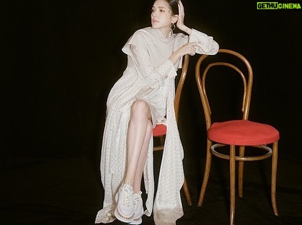 Tiffany Hsu Instagram - Eye magazine Makeup: @backstagejimywu Hair: @80s_amber