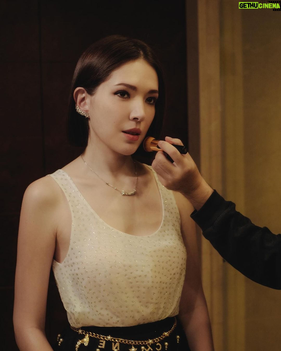 Tiffany Hsu Instagram - ζ¬η
§ζιπ #δΊζ΄²ι»ε½±ε€§η #ASIAN FILM AWARDS #CHANELCruise #CHANELFineJewelry #CHANELMakeup Hairstyles: @chuan518 Makeup: @backstagejimywu @chanelofficial @chanel.beauty
