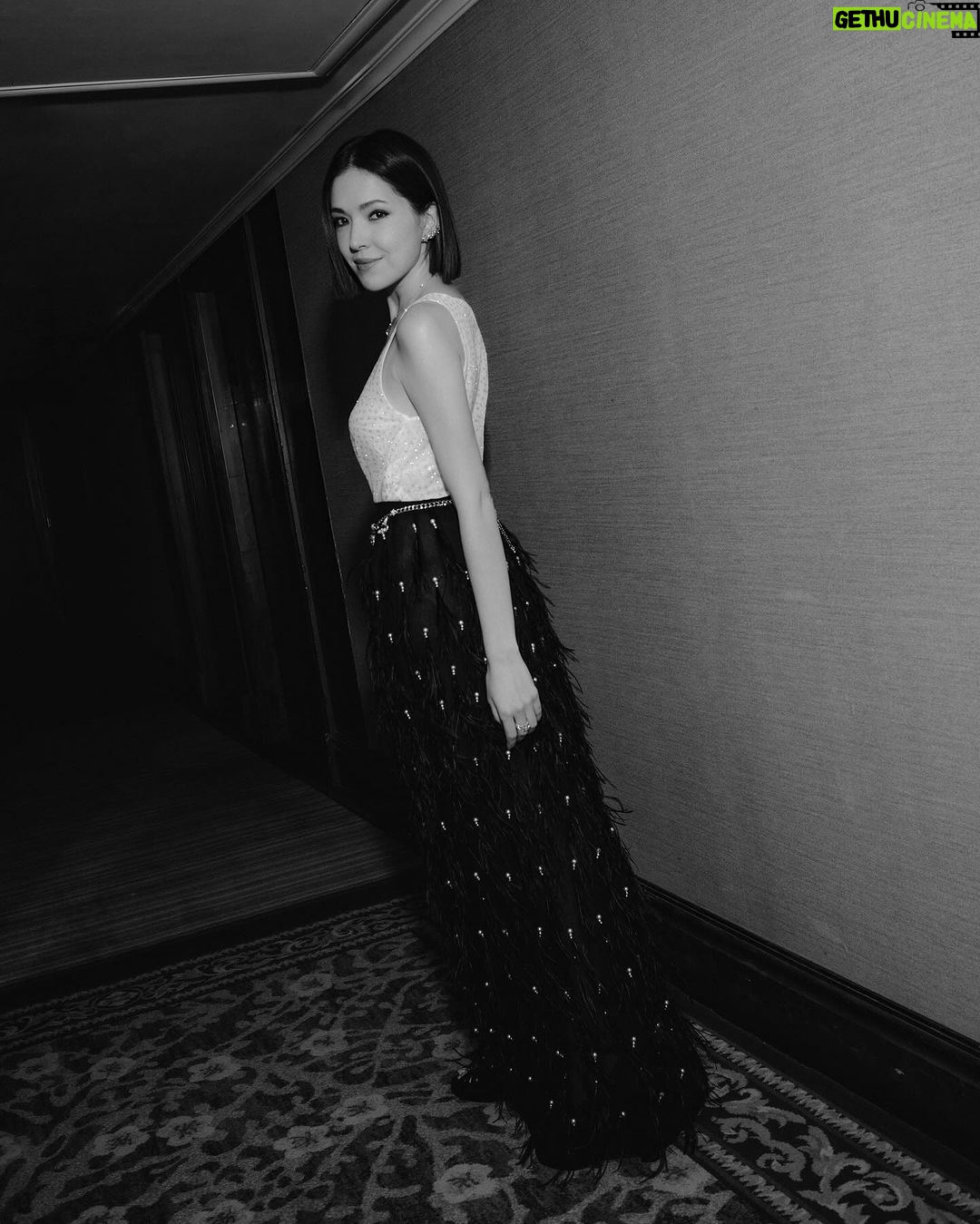 Tiffany Hsu Instagram - 美好的夜晚 有Chanel 的陪伴♥️ #ASIAN FILM AWARDS #亞洲電影大獎 #CHANELCruise #CHANELFineJewelry #CHANELMakeup Makeup: @backstagejimywu Hairstyles: @chuan518 @chanelofficial @chanel.beauty