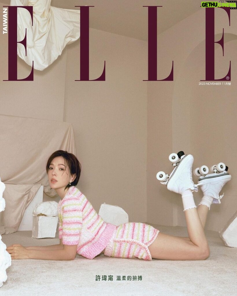 Tiffany Hsu Instagram - #ELLE封面大人物 許瑋甯✨兩個版本你喜歡哪一個？ 👉🏻追蹤 @elletaiwan 看完整封面專訪 EDITOR IN CHIEF_KAYT HSUEH PHOTOGRAPH_KUO HAN KAO PROJECT MANAGEMENT_DOMINIQUE CHIANG STYLING _KATE CHEN STYLING ASSISTANT_VIVIAN LU, LINDA LIN TEXT_ALLISON CHEN EDIT_DOMINIQUE CHIANG MAKE UP_JIMY WU HAIR_AMBER VIDEO PRODUCER_ESTHER PAI VIDEO PHOTOGRAPHER_ASHE CHEN, SKY YU, LYZ VIDEO EDITOR_HSINGYUN WANG #elletaiwan #elle時尚圈 #elle娛樂圈 #許瑋甯 #CHANELCruise #CHANEL @chanelofficial @anno8o7