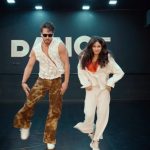 Tiger Shroff Instagram - Ready to take on the #freedomtomove challenge? Lets see you guys groove to one of my fav hooks @awez_darbar LET’S GET IT STARTED 🕺 #DonearStudios #NeoStretchIndia #DanceChallenge #ad