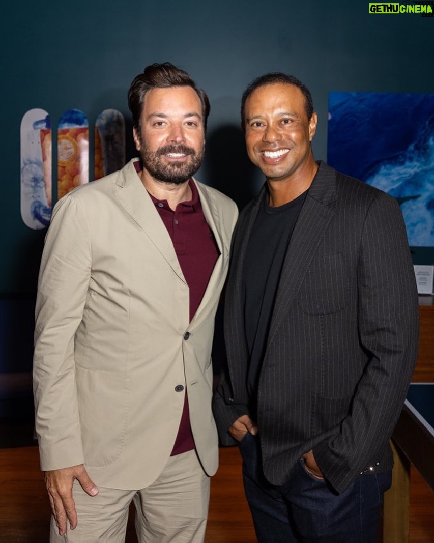 Tiger Woods Instagram - What a great time with @jimmyfallon at #NEXUSCup. Thanks for helping me host a fun night for our guests in support of @tgrfound.