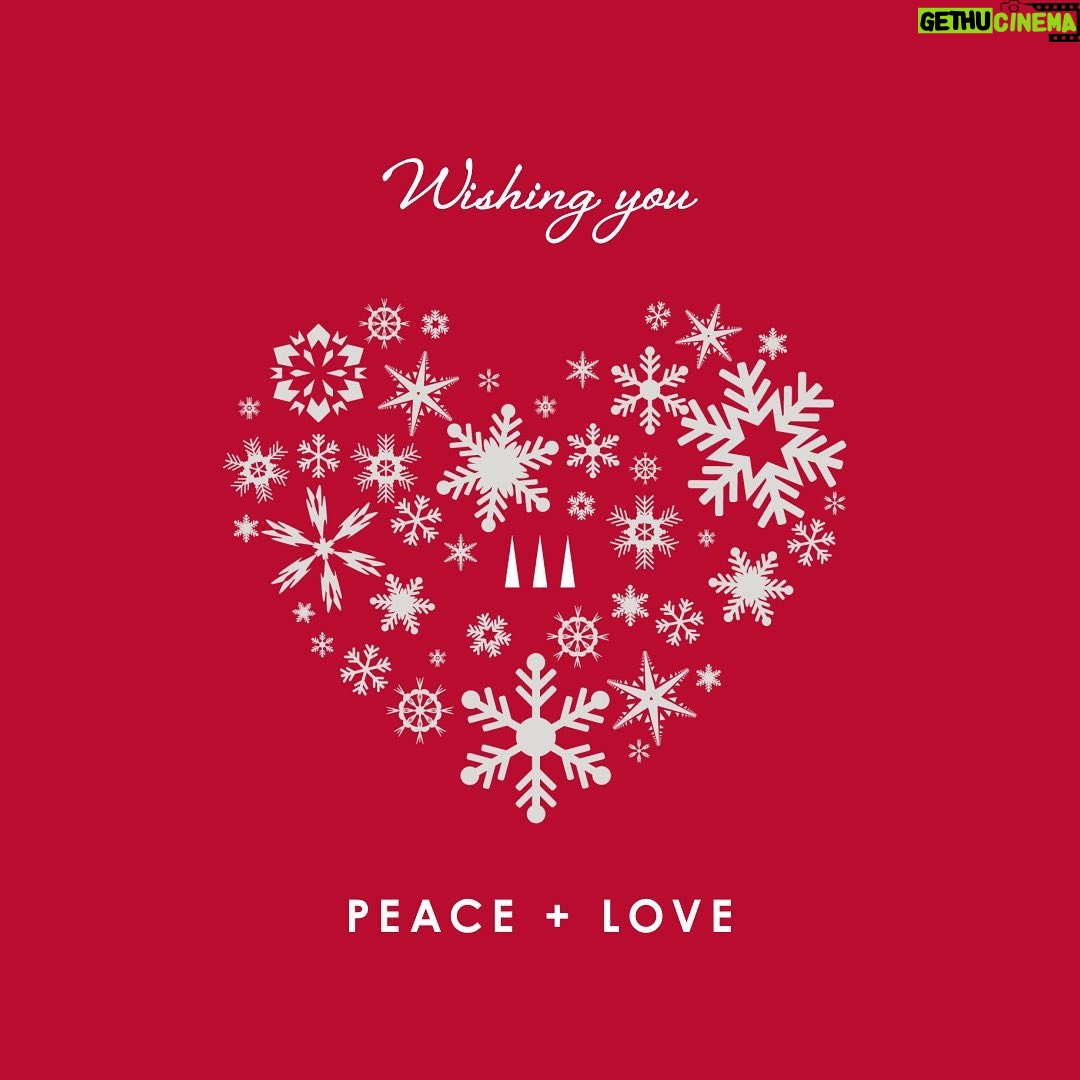 Tiger Woods Instagram - Wishing you all a Happy Holidays from TGR Ventures! - TGR