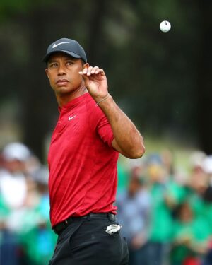 Tiger Woods Instagram - I am excited to announce that I will be extending my relationship with @bridgestonegolf to use their TOUR B XS golf ball. I’ve had a great run with them stretching over 20 years and am looking forward to many more!