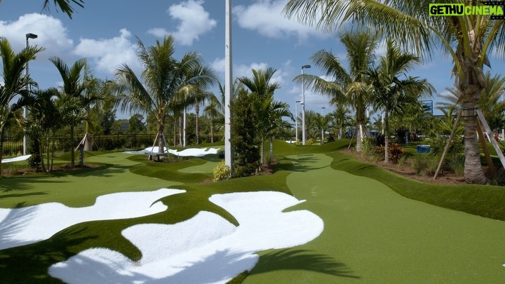 Tiger Woods Instagram - @TGR.Design’s first synthetic putting courses at @Popstroke Fort Myers are opening this Saturday, September 12th, at 10 a.m. Here is a sneak peek of this exciting location.