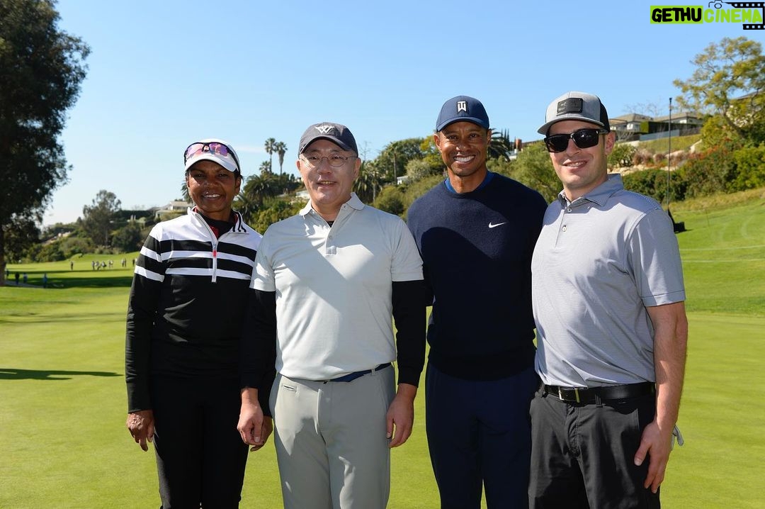 Tiger Woods Instagram - What a great morning in the Pro Am at @thegenesisinv spending time with @condoleezzarice and Euisun Chung @genesis_usa. Thank you for supporting our event. The Genesis Invitational