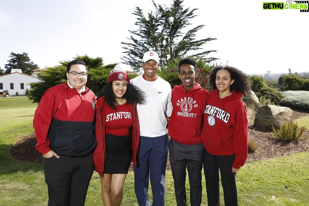 Tiger Woods Instagram - I always love getting a chance to catch up with our @TGRFound Earl Woods Scholars at the #TWInvitational. You all are such an inspiration.