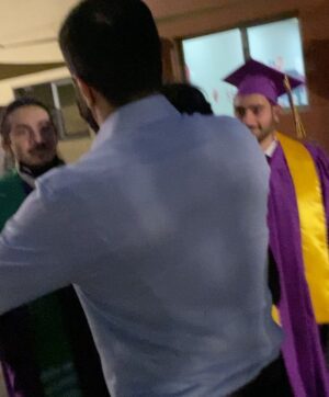 Tim Hassan Instagram - مبروك  حبيبي النجاح بمرتبة أعلى تميز 
Highest Distinction
الحمدلله 
بترفع الراس يا ورد ❤️الله يحميك وعقبال فهد ان شاء الله 
شكرا لجميع الأساتذة والإداريين المحترمين  في مدارس المواكب