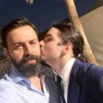 Tim Hassan Instagram - مبروك حبيبي النجاح بمرتبة أعلى تميز Highest Distinction الحمدلله بترفع الراس يا ورد ❤️الله يحميك وعقبال فهد ان شاء الله شكرا لجميع الأساتذة والإداريين المحترمين في مدارس المواكب
