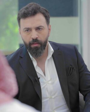 Tim Hassan Instagram - ‎غدآ 
‎مع الأستاذ داوود الشريان 10 مساءً KSA  على MBC1 
‎#تيم_حسن #مع_الشريان