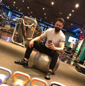 Tim Hassan Instagram - السلام عليكم 💚