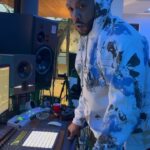 Timbaland Instagram - BASEL MASHUP 🤯🤯🤯 get your freak on x desire🚀🚀🚀 @vjutsen