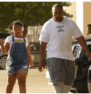 Timbaland Instagram - God is so great🤯 My babygirl ❤️❤️ you 16 wowwwww  daddy ❤️so much you such a brilliant young lady I’m so proud of you !!!
You 16 now🤦🏾‍♂️🤦🏾‍♂️🤦🏾‍♂️ 🤣🤣 ❤️❤️ my reign !!!!!!! My Twin🙌🏽🙌🏽🙌🏽