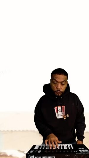 Timbaland Instagram - TEXTBOOK TIMBO🚨🚨🚨

Coming soon ⚡️⚡️🚀🚀