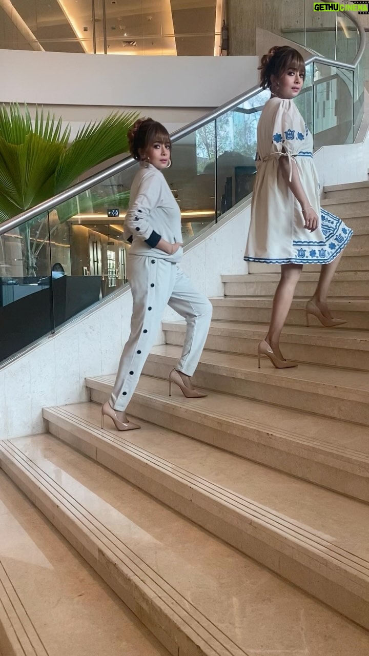 Tina Datta Instagram - Nah you don’t need to get your eyes checked for the multiples you are seeing! This reel is purely fictional because there is and can only be one Tinzi. ❤️ @haroon_ali15 . . . #feelkaroreelkaro #feelitreelit #reels #vfx #fashion #style #lookbook #trends #TinaKaStyle #tinadatta