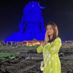Tina Datta Instagram - On the sacred occasion of Mahashivratri, immerse yourself in the Divine energy that flows from the cosmic dance of Lord Shiva .. May the auspicious vibes of this occasion bring serenity, prosperity, and spiritual awakening in our lives.. Har Har Mahadev . . . #shiva #ShivaGirlForever #LoveForShiva Adiyogi Coimbatore