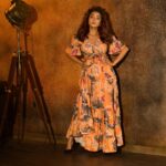 Tina Datta Instagram - A little orange, a little hues 🧡 it’s the weekend, so there can’t be any blues🥳 It’s fun playing the enchanting game of lights and shadows, where darkness embraces illumination, where every moment unveils a captivating dance of contrasts, casting a spell of intrigue and mystique✨ . . #lookbook #fashion #style #instadaily #instagood #TinaKaStyle #tinadatta