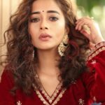 Tina Datta Instagram - When you are the Queen of your own game, playing the cards, one at a time! You ready? . . . #lookbook #fashion #style #portrait #photooftheday #TinaKaStyle #tinadatta