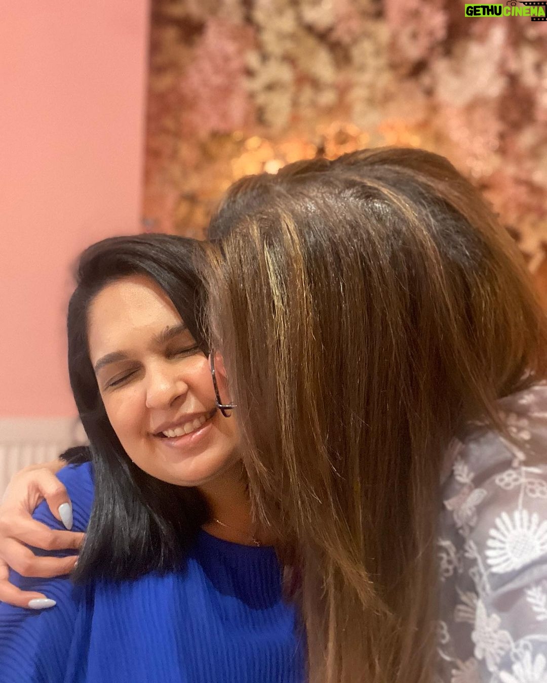 Tina Datta Instagram - Dearest bestie , People come n go but you me numero uno, my constant, my confidante, my soul sister, my partner in crime , my deepest darkest secret keeper… thank you for being you.. it’s truly a blessing to have you in my life. Sometimes i wonder how did i get so lucky to even meet u?? Mere aanson dekhke jo khud roh padhti hain, mujhe khush dekhkar jo sabse zyaada khush hoti hain.. You’ve no idea what you mean to me annii.. love u my bun @aneri_desai23 .. Noone like you.. ♥️♥️ God bless you and protect you… 🧿🧿 happy bday bubs 🧿♥️♥️ India
