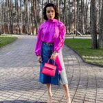 Tina Kandelaki Instagram - Эта Барби любит розовый! #БитваЛуков сегодня про самый горячий тренд последних месяцев 🔥 Выбирайте любимый образ)