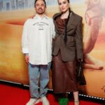 Tina Kandelaki Instagram - Вчерашняя премьера "Выжить в Дубае" собрала полный кинотеатр, все досидели до конца, а теперь, на минуту, представьте, что же будет, если мы снимем кино такое же поразительное, как это реалити 😉 Как справедливо заметила Сусанна Альперина, не хватило только одной фразы моего начальника Жарова Александра Александровича, что он пришёл дать нам Волю.  Хочу добавить только одно слово "телевидению", потому что именно телевидению эта воля к творчеству нужна была давно. И в нашей команде она абсолютно точно есть, поэтому хочу поблагодарить всех: Бориса Ханчаляна @boris_khanchalyan , Аркадия Водахова @yellohood , Костю Обухова @kostya_obukhov , Севу Жарова, наших блистательных Пашу @pavelvolyaofficial и Ляйсан @liasanutiasheva , народную и звездную команду за эту волю к творчеству.  Спасибо нашему пиару и маркетингу - вы крутые! Смотрите наше абсолютно новое реалити только на @tnt_online , уже в это воскресенье, 25 июня в 19:00!