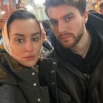 Tina Kandelaki Instagram - Светлого праздника Пасхи!🐣 Мира и добра вашим домам! Как известно, Пасха – праздник семейный. С @leontinator на пасхальной службе
