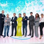 Tina Kandelaki Instagram - На ПМЭФ с лучшей командой Газпром-Медиа. Обсудили всё: от перспектив нашего кино и бьюти-индустрии в России до успехов нашего уникального проекта «Вызов». Первые результаты уже налицо, но мы не останавливаемся, работаем дальше и, как сказал Борис Ханчалян, ломаем стереотипы 💪🏼