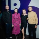 Tina Kandelaki Instagram - С красивыми людьми на территории @tv3russia — территории чудес, территории канала, раскрывающего тайны прошлого и будущего. Один мир пришёл на смену другому, но изменился не только мир вокруг нас — изменились и мы. Всего три года назад никто и представить не мог, что на канале не будет фильмов и передач, которые произведены за пределами России. Это казалось фантастикой! Но @tv3russia славится своими чудесами, мы полностью перезапустили этот канал, и зрители это уже оценили! Поздравляю канал с прекрасной презентацией сезона 💜