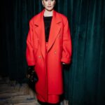 Tina Kandelaki Instagram - Мне сегодня задали интересный вопрос: «Что делать, если считаешь, что достиг дна?». Решила, что стоит порассуждать на эту тему в формате поста. Оттолкнуться, как говорит народная мудрость. Чтобы высоко прыгнуть, нужно иметь хоть что-то под ногами, пусть даже это будет дно. Но если в вашей жизни произошла какая-то сложная, трагическая ситуация, а вы по-прежнему живы, это говорит о том, что, видимо, Божий замысел именно в том, чтобы вы продолжили жить. Сделали что-то или пережили что-то, или заимели какой-то опыт, ради которого, возможно, и родились. Мы настолько мало и слабо понимаем жизнь. Мы же в основном живем в материальной ее части, а духовная, она, к сожалению, идет по остаточному принципу у большинства людей. Поэтому мы очень утилитарно воспринимаем жизнь и наш смысл нахождения в ней. Я, кстати, этим тоже грешу. Наверное, в определенном возрасте нужно начинать искать духовное объяснение тому, что ты делаешь в этом мире. А если ты найдешь духовное объяснение, то силы, и моральные, и физические, всегда найдутся.