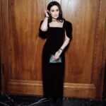 Tina Kandelaki Instagram - Сложности переносятся легче, если у вас качественная база в виде здоровья и состояния. Любой допинг сильно влияет на рассудок и способность думать, отчего образуются эмоциональные качели. А они, в свою очередь, мешают принимать верные решения. Из этого следует, что к тяжелым моментам жизни можно быть готовым физически и ментально. И тогда вам не придется справляться с эмоциями — они будут под контролем. Москва