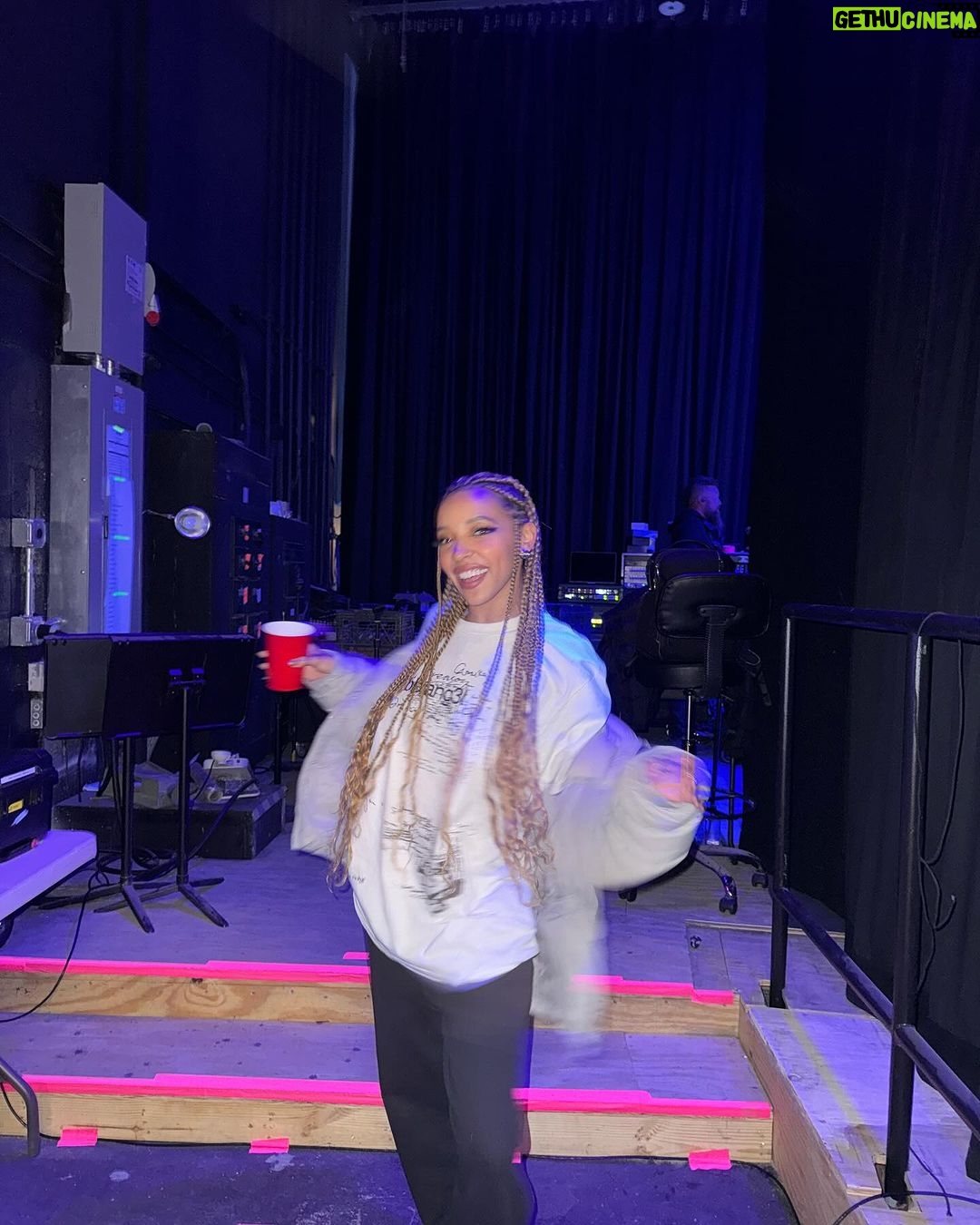 Tinashe Instagram - BB/ANG3L tour continues tonight in BOSTON 🩶