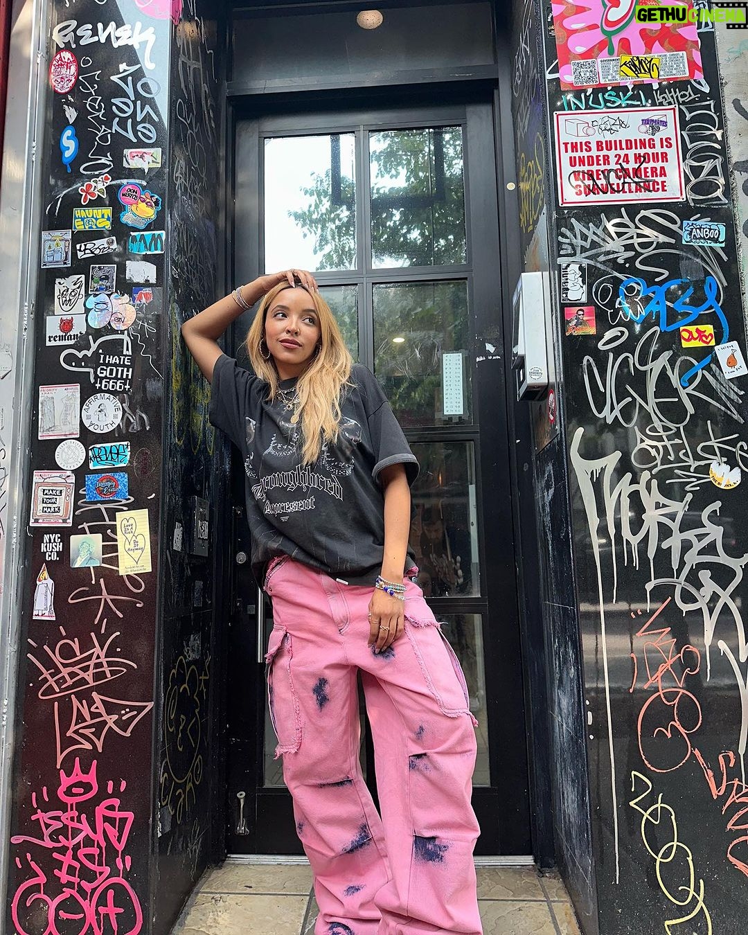 Tinashe Instagram - back in the bitty Brooklyn, New York