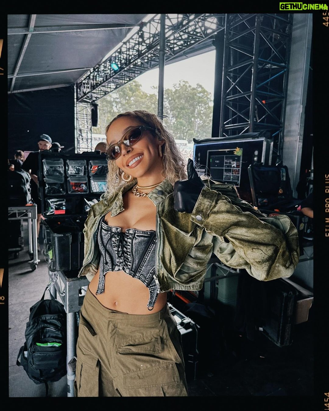 Tinashe Instagram - U luhh dis shii Sydney Austraila