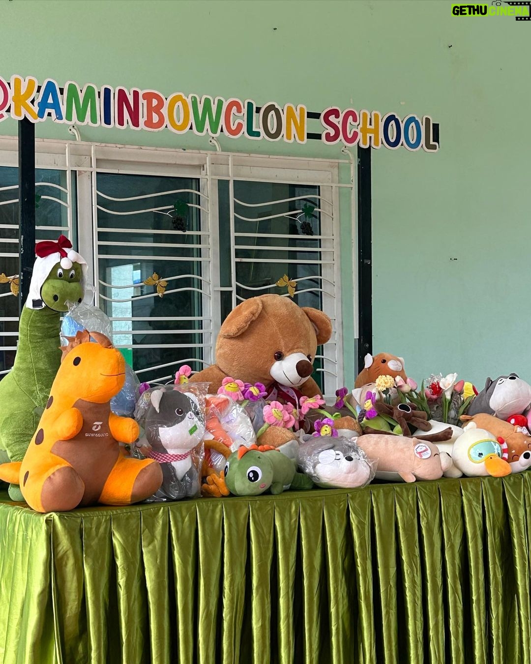 Tinnasit Isarapongporn - 268.4K Likes - We all appreciate everyone who helped make this possible. This is extremely important to us. We want to speak up for underpriviledged children so they can have the whole happiness, knowledge, and education they deserve. We are pleased. And this is only the beginning!🍀 #unit