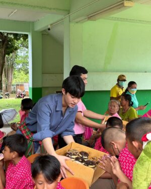Tinnasit Isarapongporn Instagram - We all appreciate everyone who helped make this possible. This is extremely important to us. We want to speak up for underpriviledged children so they can have the whole happiness, knowledge, and education they deserve. We are pleased.  And this is only the beginning!🍀 #unit