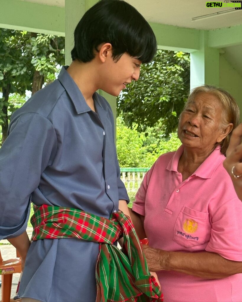 Tinnasit Isarapongporn Instagram - We all appreciate everyone who helped make this possible. This is extremely important to us. We want to speak up for underpriviledged children so they can have the whole happiness, knowledge, and education they deserve. We are pleased. And this is only the beginning!🍀 #unit โรงเรียนบ้านขมิ้นบ่อโคลน