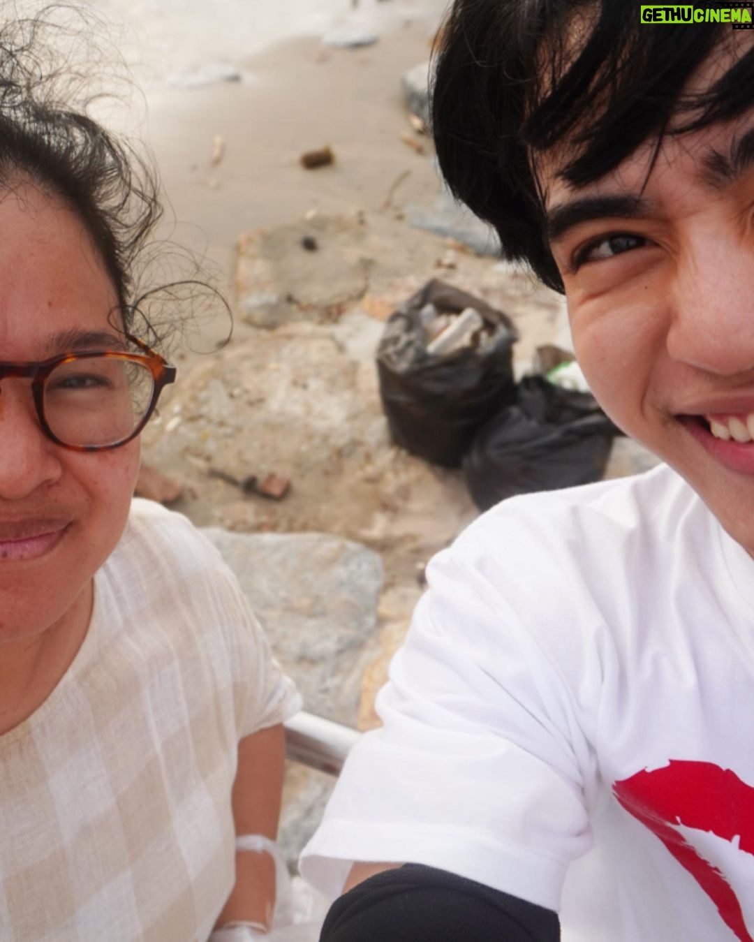 Tinnasit Isarapongporn - 306.1K Likes - Family~
