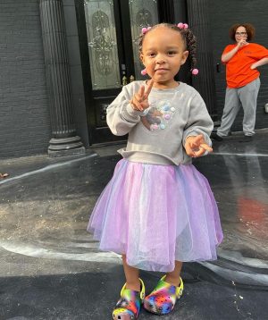 Tiny Harris Instagram - Happy birthday to my GBaby #HunterZoelle #BigHuncho my Sag baby! She is definitely the life of the party already!! We so thankful to have u Princess #GBabyARealGirlyGirl She didn't get that from her mama. She was always a chill lil Thug🤪 Love my baby 4L 💕🤞🏼 oh her Honey did that hair in second slide🙌