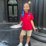 Tiny Harris Instagram - My Lil ☀️@heiressdharris 1st day of 2nd grade! Frm the time she was born she was showing signs of a very gifted unique baby! Reading on a 3rd grade level in kindergarten. Amazingly smart & talented & sweet as your favorite candy!! In honor of @bahjarodriguez birthday today she’s showing love to her big sis & @omggirlz We Love u Bae #HeiressDiana #2ndgrader #MommysSunshine #BrainsNBeauty #BlueHairDontCcare #OMGshesAStar 🙏🏽💜 s/o to my niece @_beautifulrose 💇🏽‍♀️ s/o to other niece @mikaylacottle for having my baby together best niece/nanny one could ask for 🤪