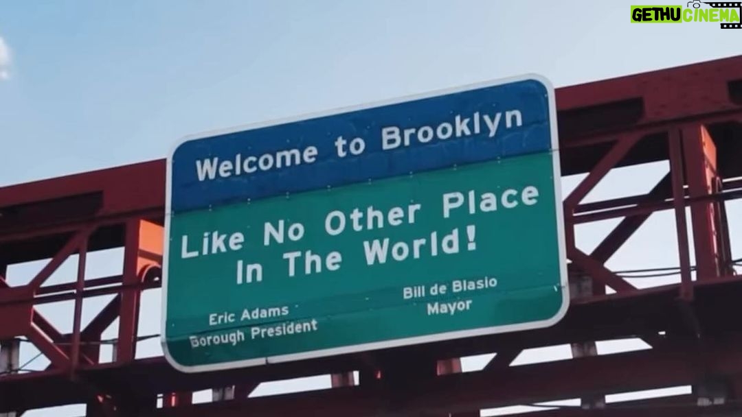 Tiny Harris Instagram - Once again we had a time in New York City! Brooklyn to be exact!! Thank y’all for rocking with my sisters @kandi @therealtamikascott & I..y’all showed us so much love! Thank you to our special guest @scar_lip & @lola.brooke y’all truly Blessed us that night! I gotta post my lil phone footage of their performance.. My Glam 💇🏽♀️ @hairenomicsonhair Wig install @dendraluxebeauty 💅🏽by @niyaaonnails Thx @thejenagreenshow for the 🎥 @priscilladistasio on the beat